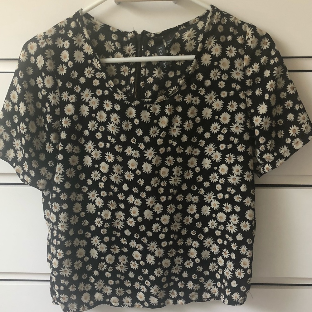 Fun & Flirt Flower Top